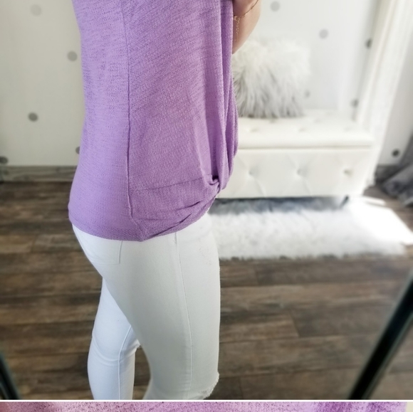 Twisted bottom Tank large NWT - Picture 3 of 8